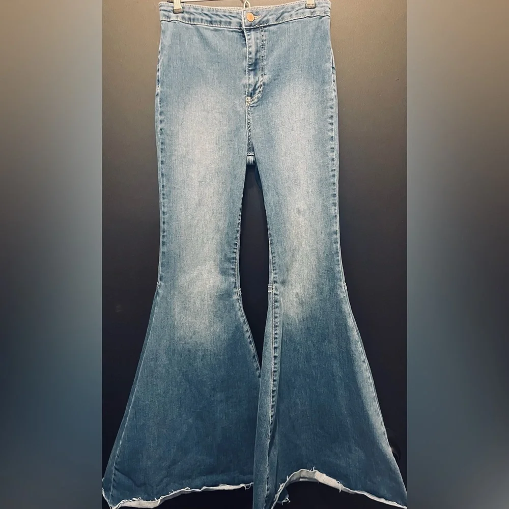 Free People High-Waisted Stretch Flare Jeans… - Picture 2 of 9